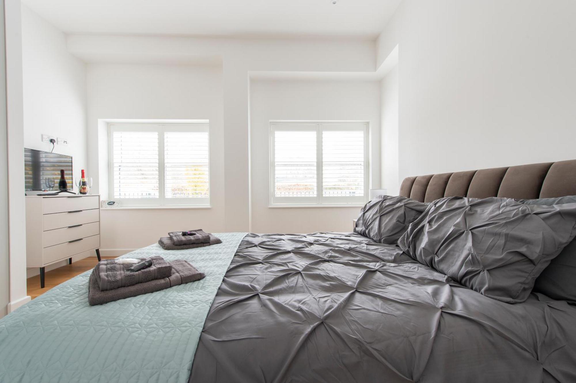 לונדון Exquisite 3Br Duplex Period Conversion, Air-Con & Amenities מראה חיצוני תמונה