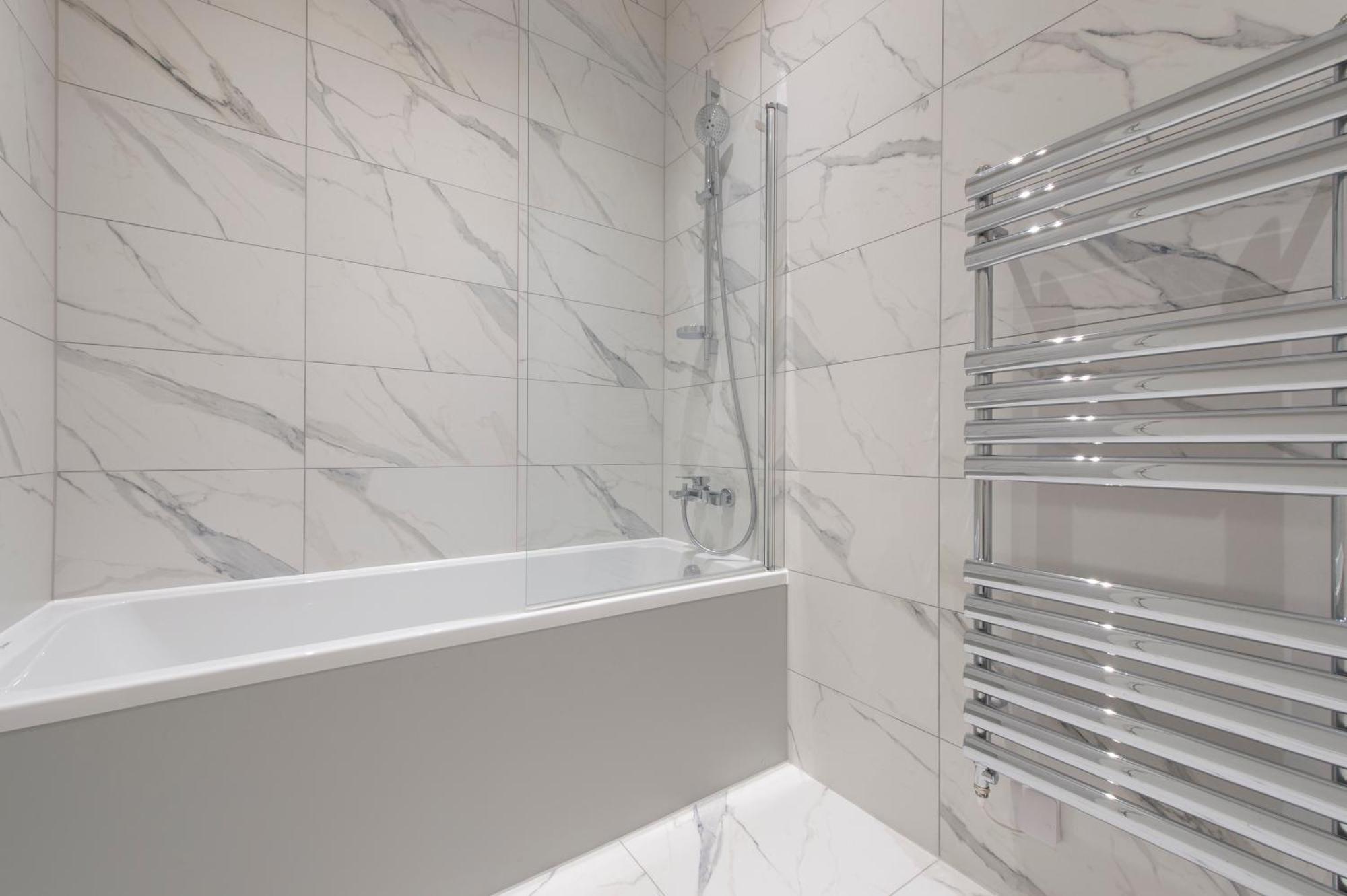 לונדון Exquisite 3Br Duplex Period Conversion, Air-Con & Amenities מראה חיצוני תמונה