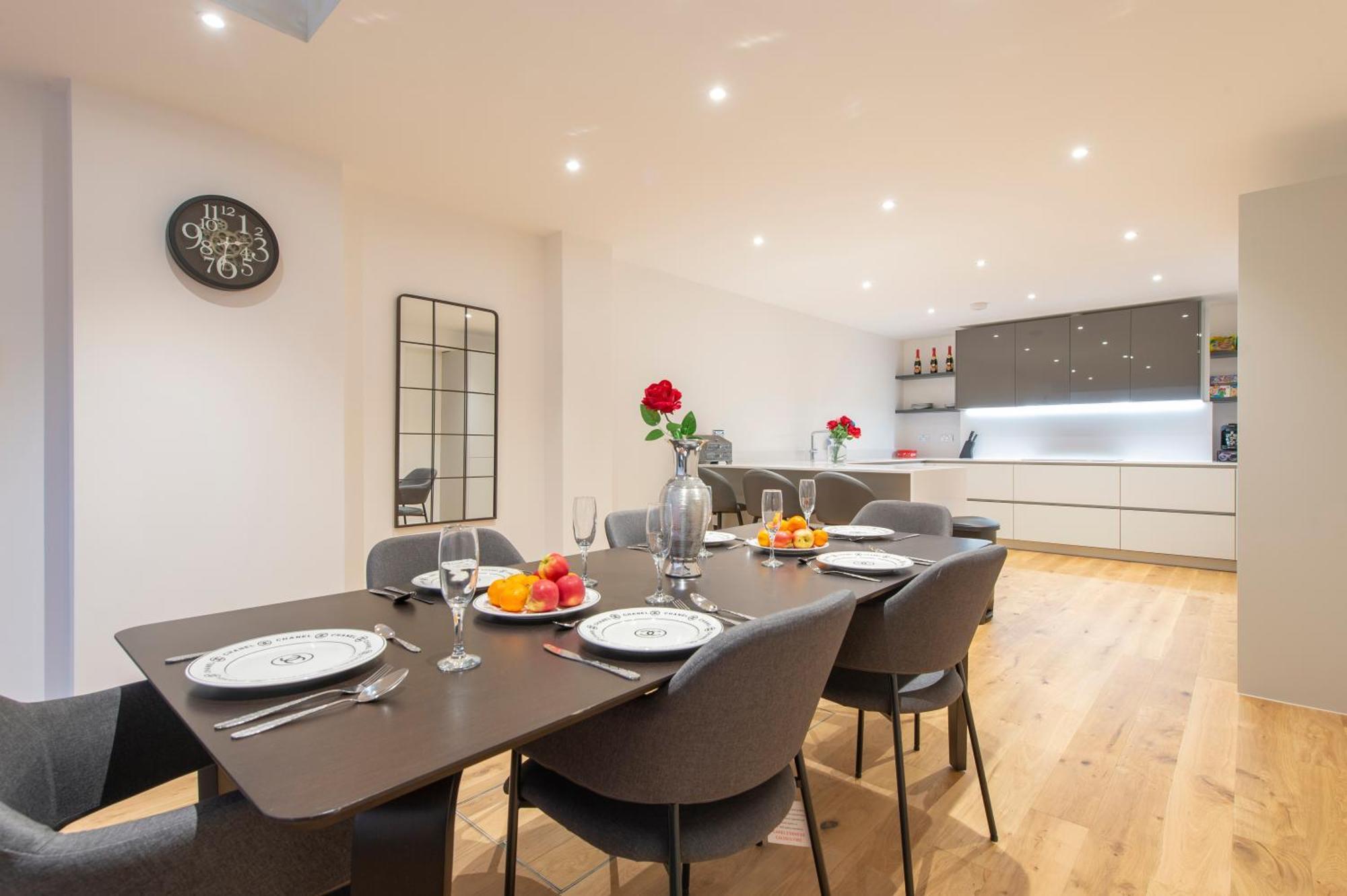 לונדון Exquisite 3Br Duplex Period Conversion, Air-Con & Amenities מראה חיצוני תמונה