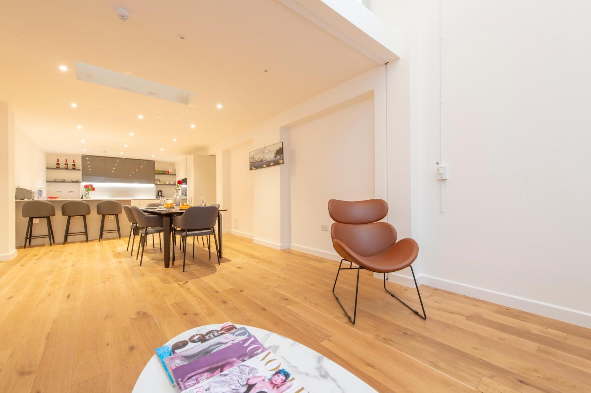 לונדון Exquisite 3Br Duplex Period Conversion, Air-Con & Amenities מראה חיצוני תמונה