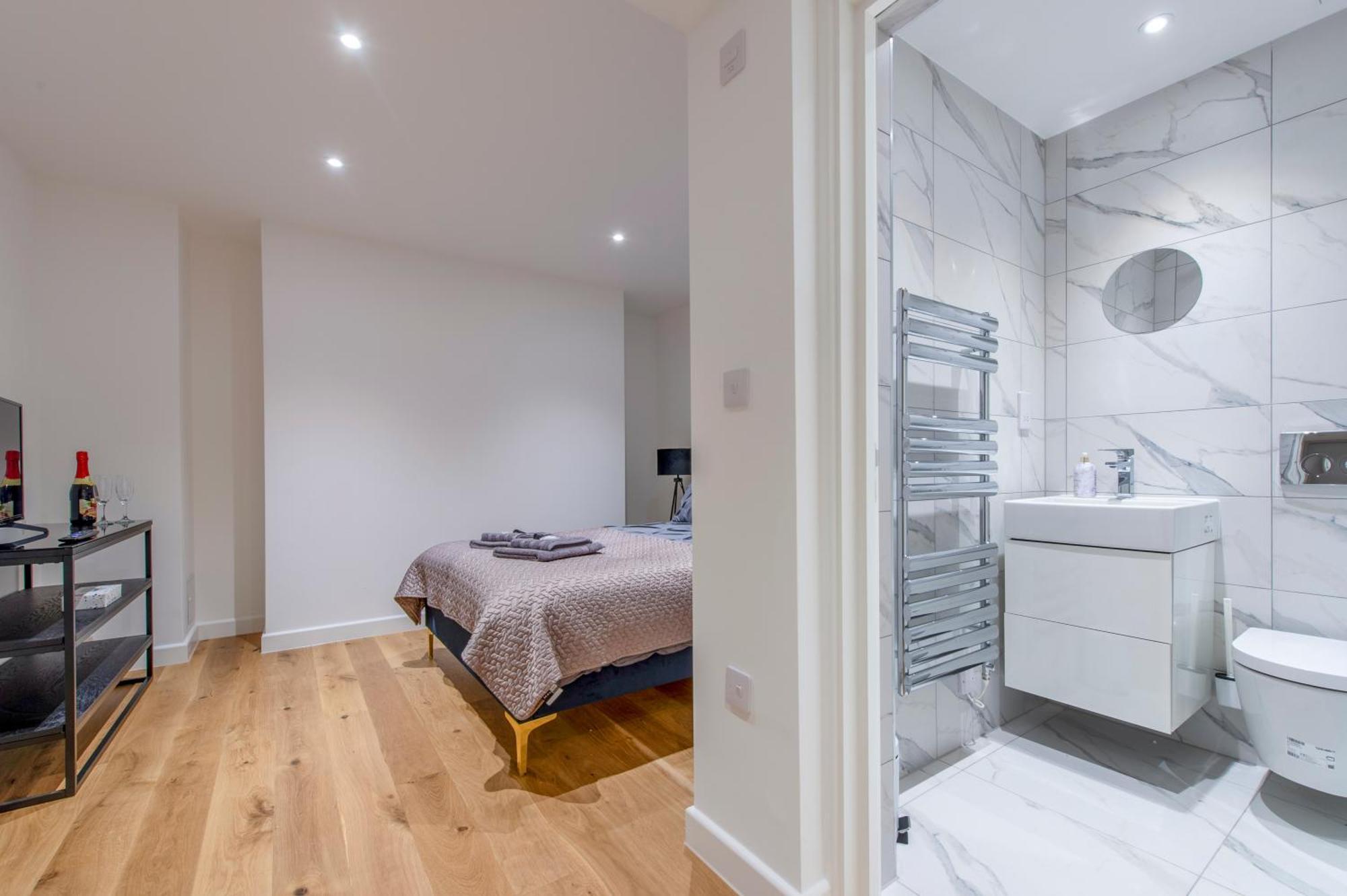 לונדון Exquisite 3Br Duplex Period Conversion, Air-Con & Amenities מראה חיצוני תמונה